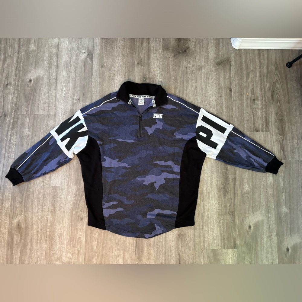 PINK vs medium half zip shirt